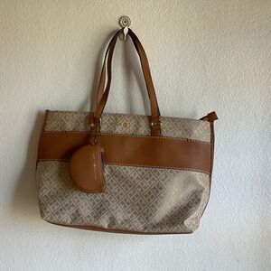 Brown and Tan Designer Tote Bag Tommy Hilfiger coin pouch new